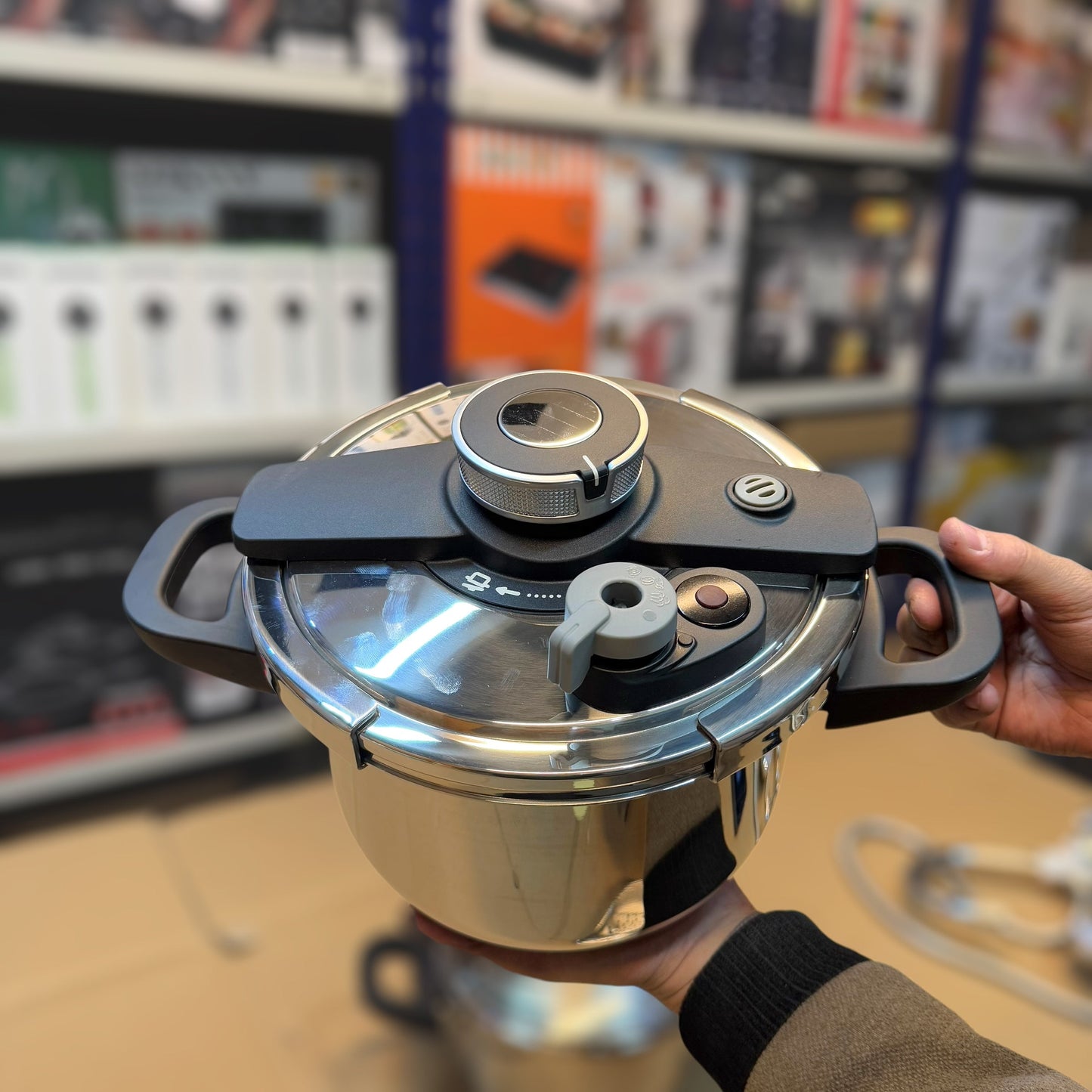Unique Pro 4+6L Pressure Cooker - German Lot Imported