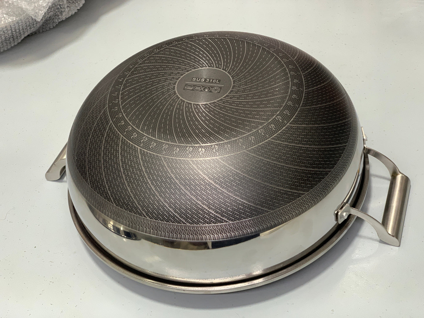 Laser Coated Honey Comb Pattern Deep/ Karahi /Handi