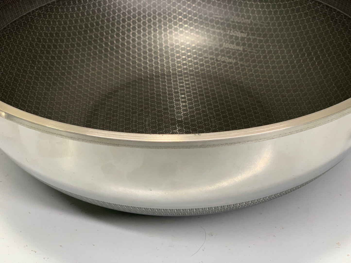 Laser Coated Honey Comb Pattern Deep/ Karahi /Handi