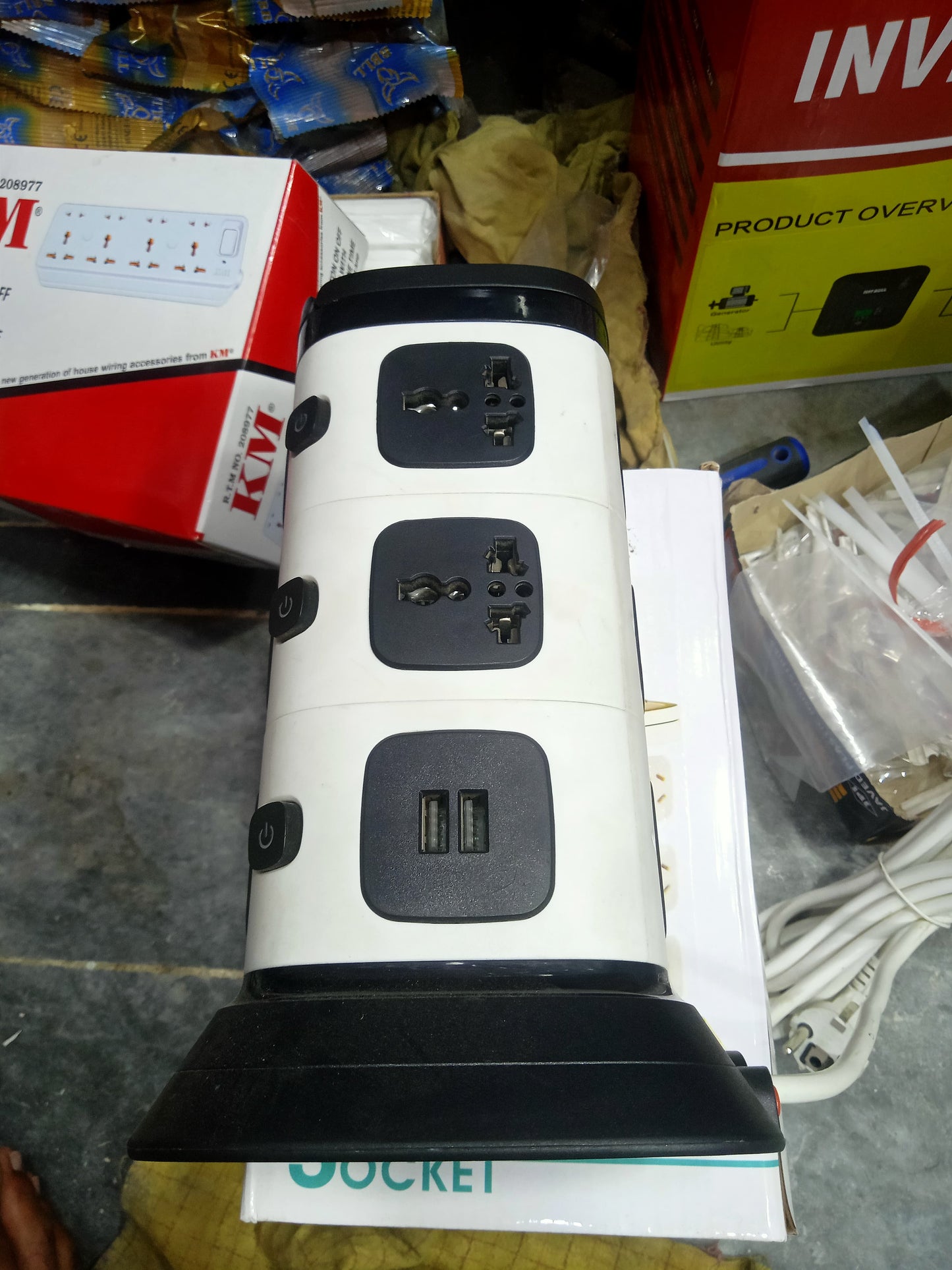 Multi Switched Vertical Socket