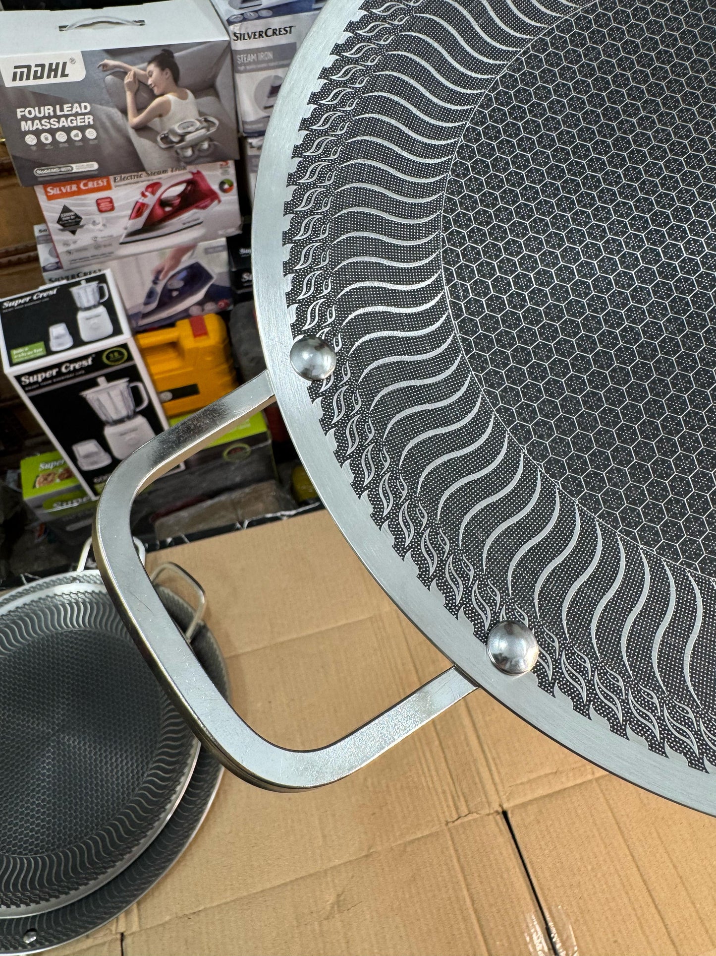 Different sizes  honeycomb lesser coating tawa